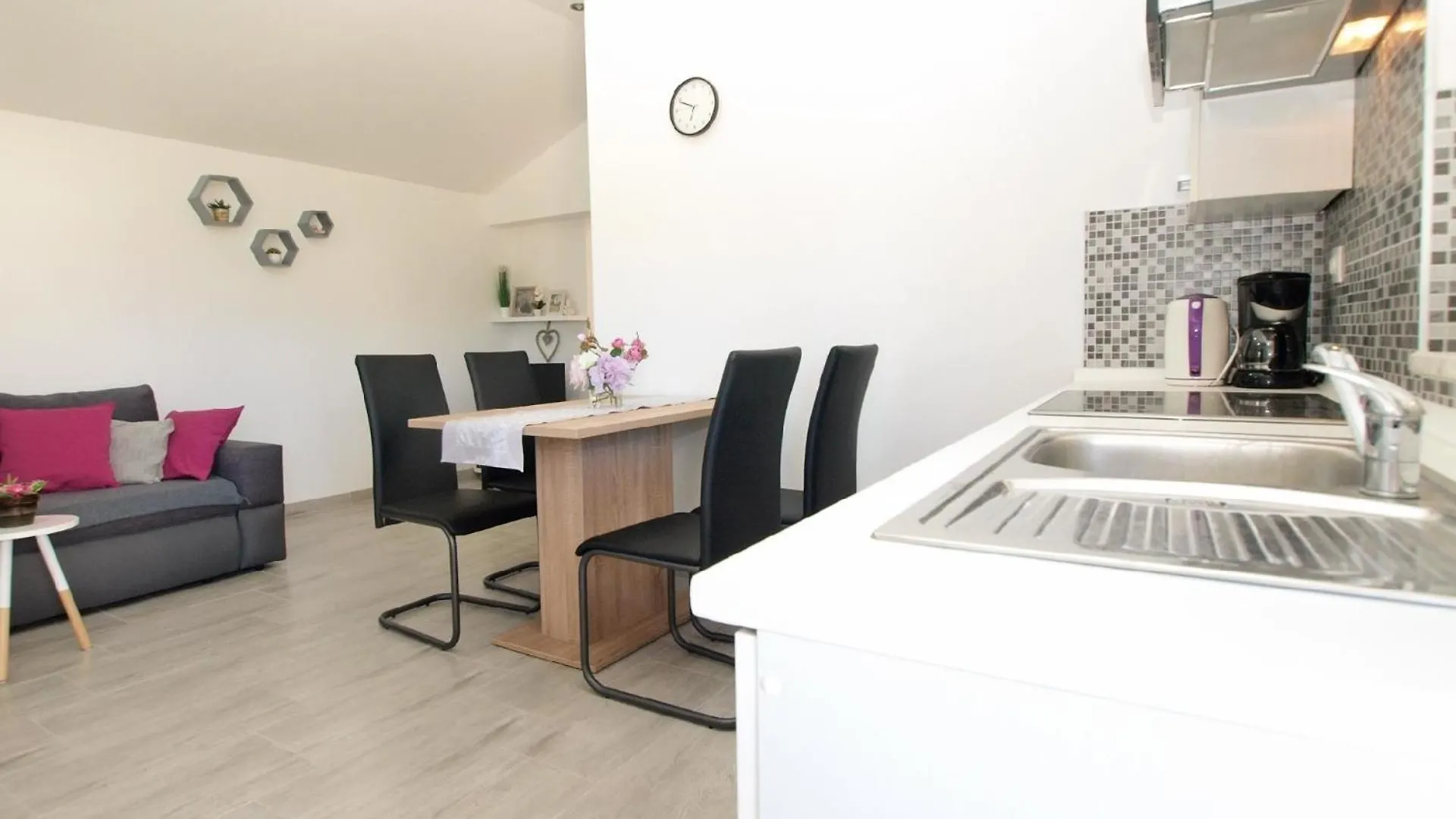 Ferienhaus Fuer 3 Personen Ca 40 Qm In Pula, Istrien Istrische Riviera 0*, Pula
