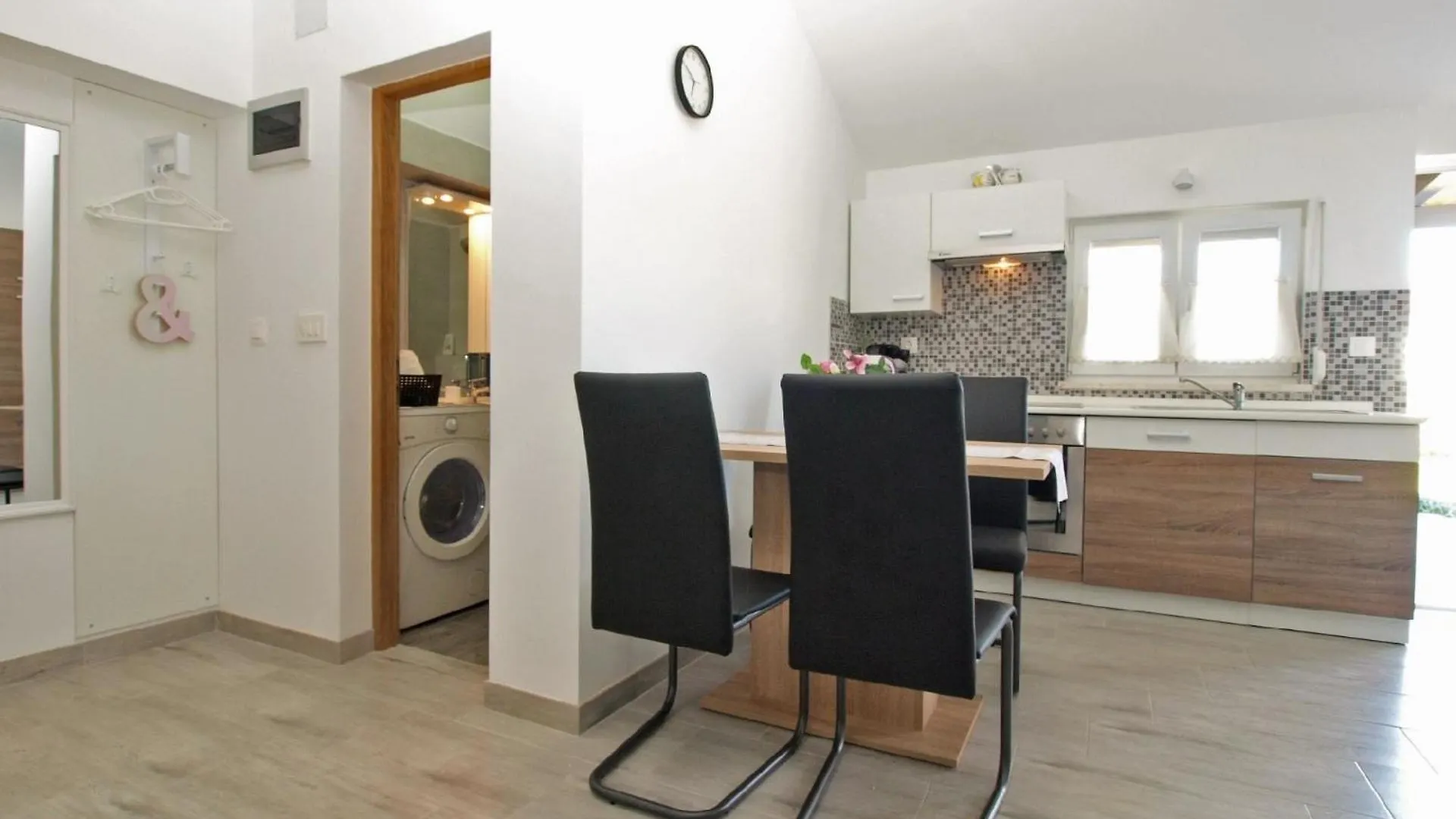 Ferienhaus Fuer 3 Personen Ca 40 Qm In Pula, Istrien Istrische Riviera